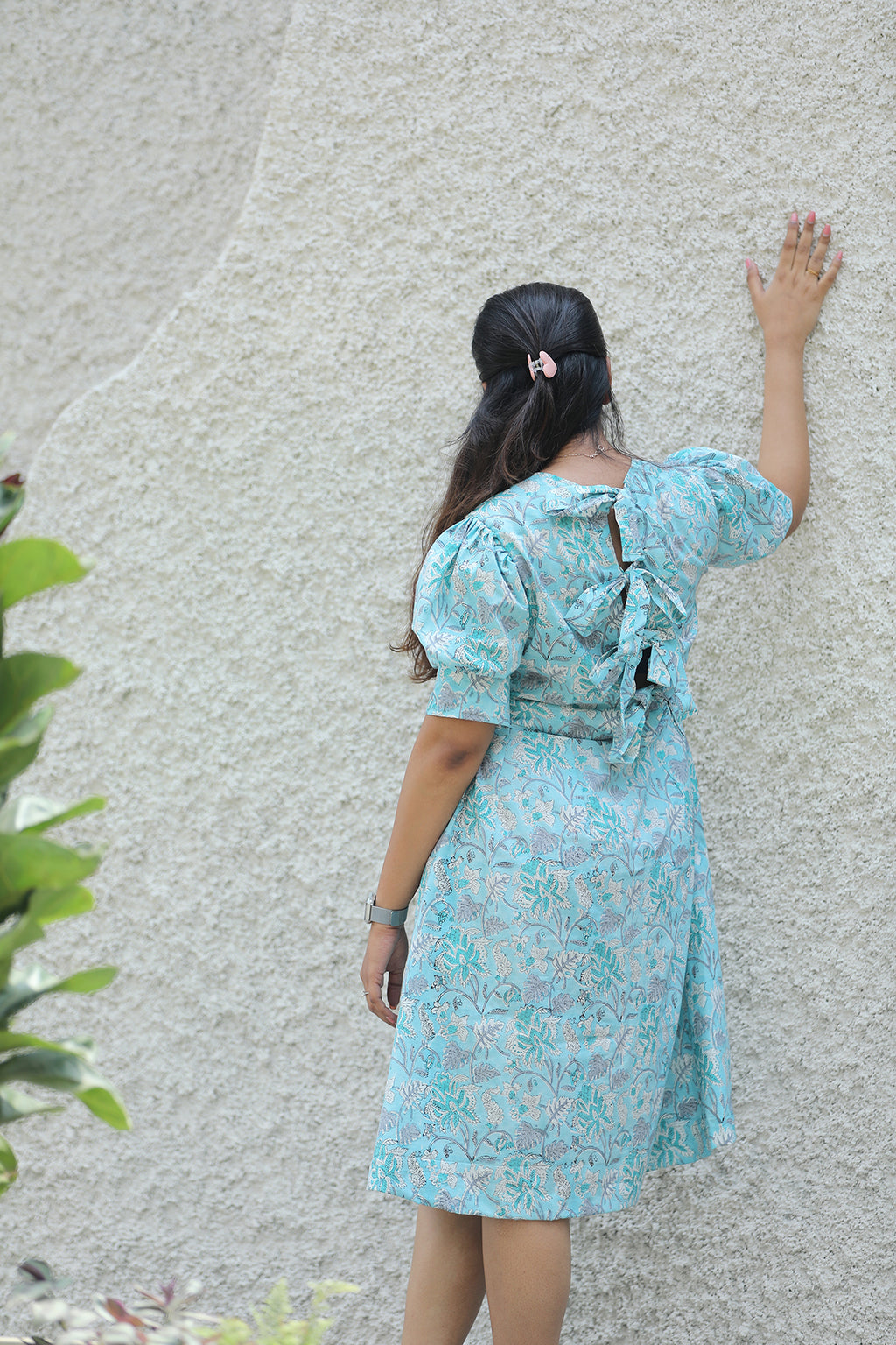 Turning heads midi dress