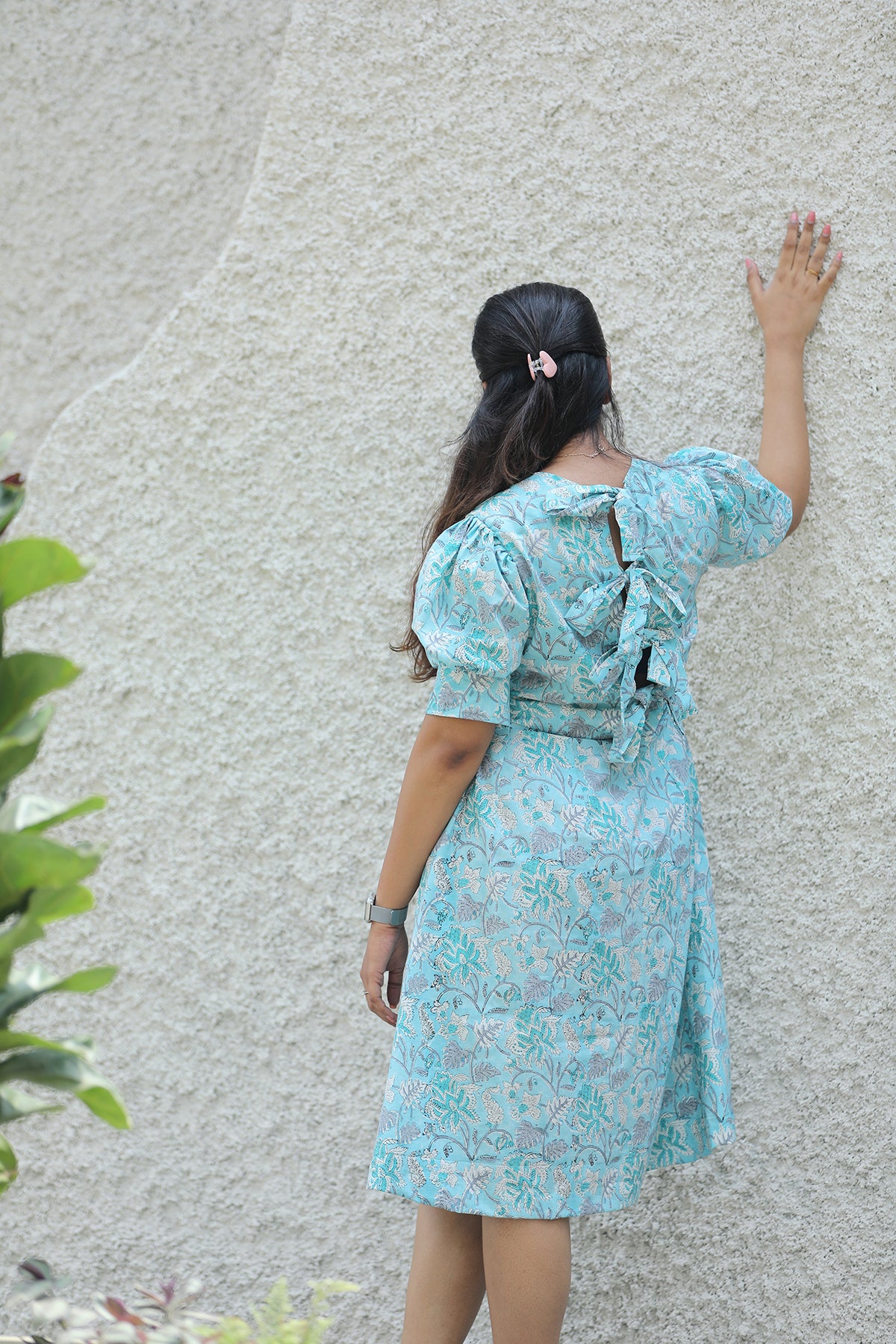 Turning heads midi dress