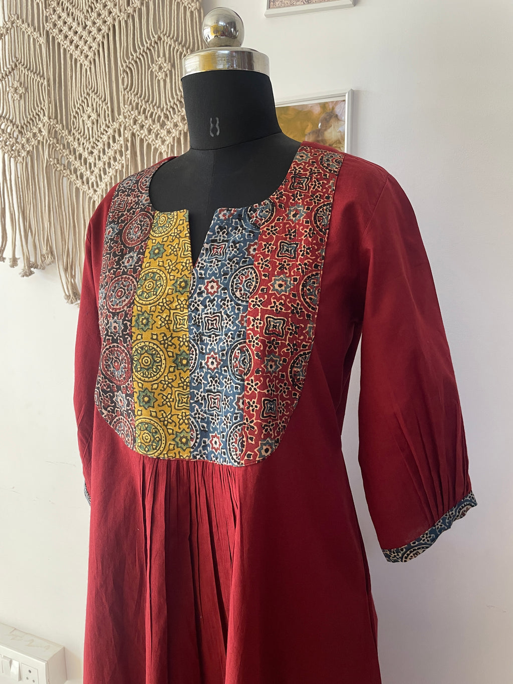 Rumi mul cotton kurta set with ajrakh yoke - Maroon