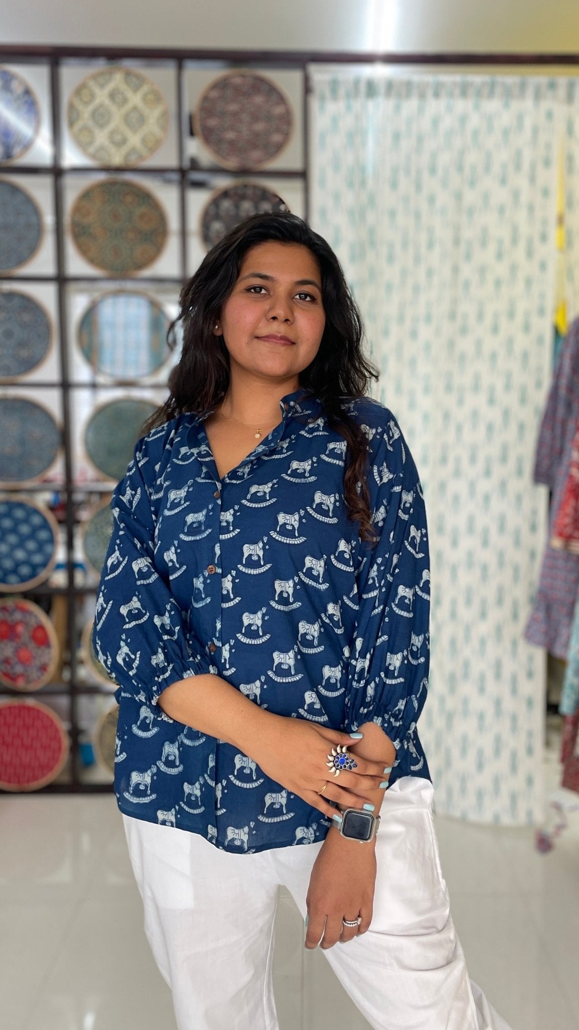 Chill pill shirt in Indigo dabu - Aamvi