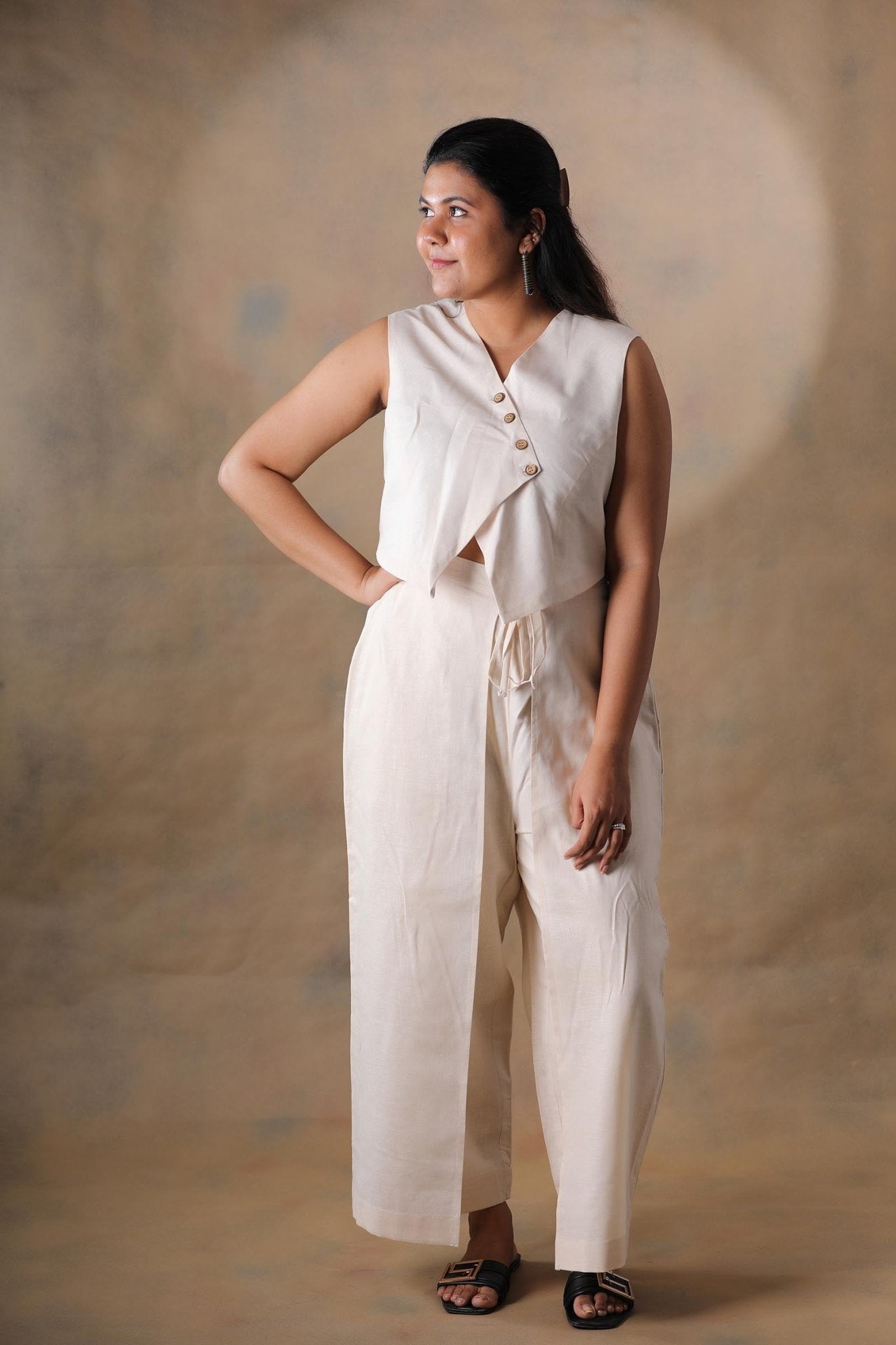 Hola chica linen co - ord set - Beige - Aamvi